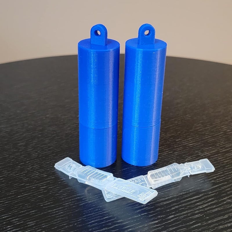 Znet3D Pocket Eye Drop Vial Holder & Carry Case - Holds One (1) Single Use Eye Drop Vial - Perfect to carry in pocket, purse/clutch, school bag - Two (2) Pack - (Blue) - Image 1